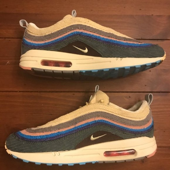 Nike Canvas sneakers